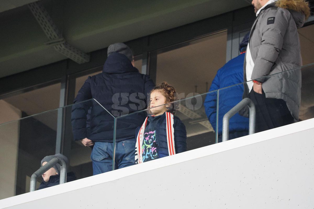 Dinamo - Oțelul 3-1 » Roșu aprins, Dinamo se ridică! Trupa lui Kopic a neutralizat-o și pe Oțelul. Cronica și notele date de Cristian Geambașu