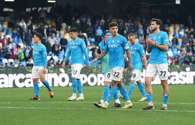 Haos înainte de Napoli – Barcelona » Vor să dea afară antrenorul și să aducă adversarul României de la Euro! Ar rămâne și la națională