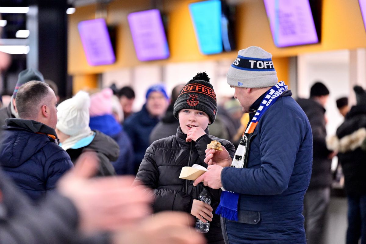 Suspendat în Premier League după ce a intrat cu trusa de scule pe stadion! Ce plănuia să facă