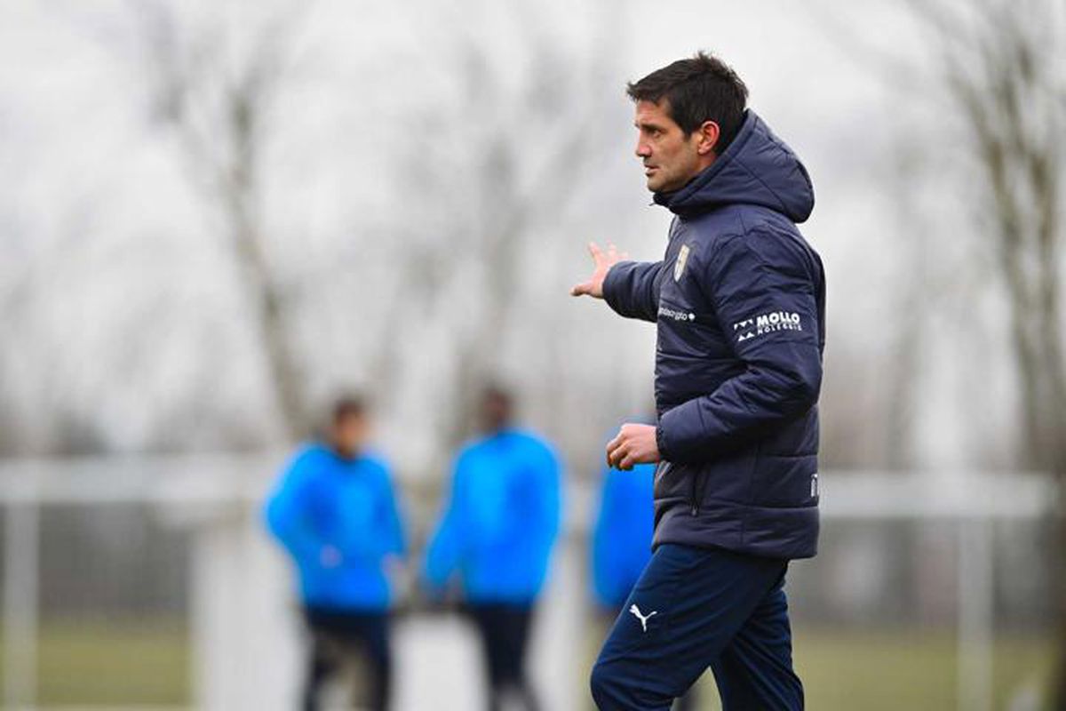 Cristi Chivu, la primul antrenament din postura de antrenor al Parmei