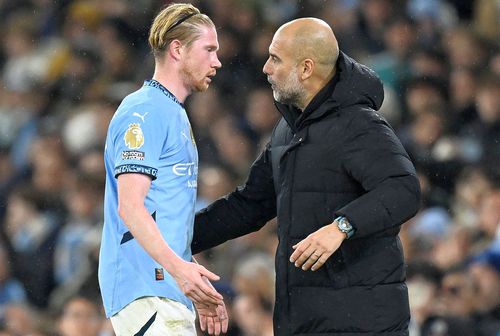 Pep Guardiola, alături de Kevin De Bruyne // foto: Guliver/getttyimages
