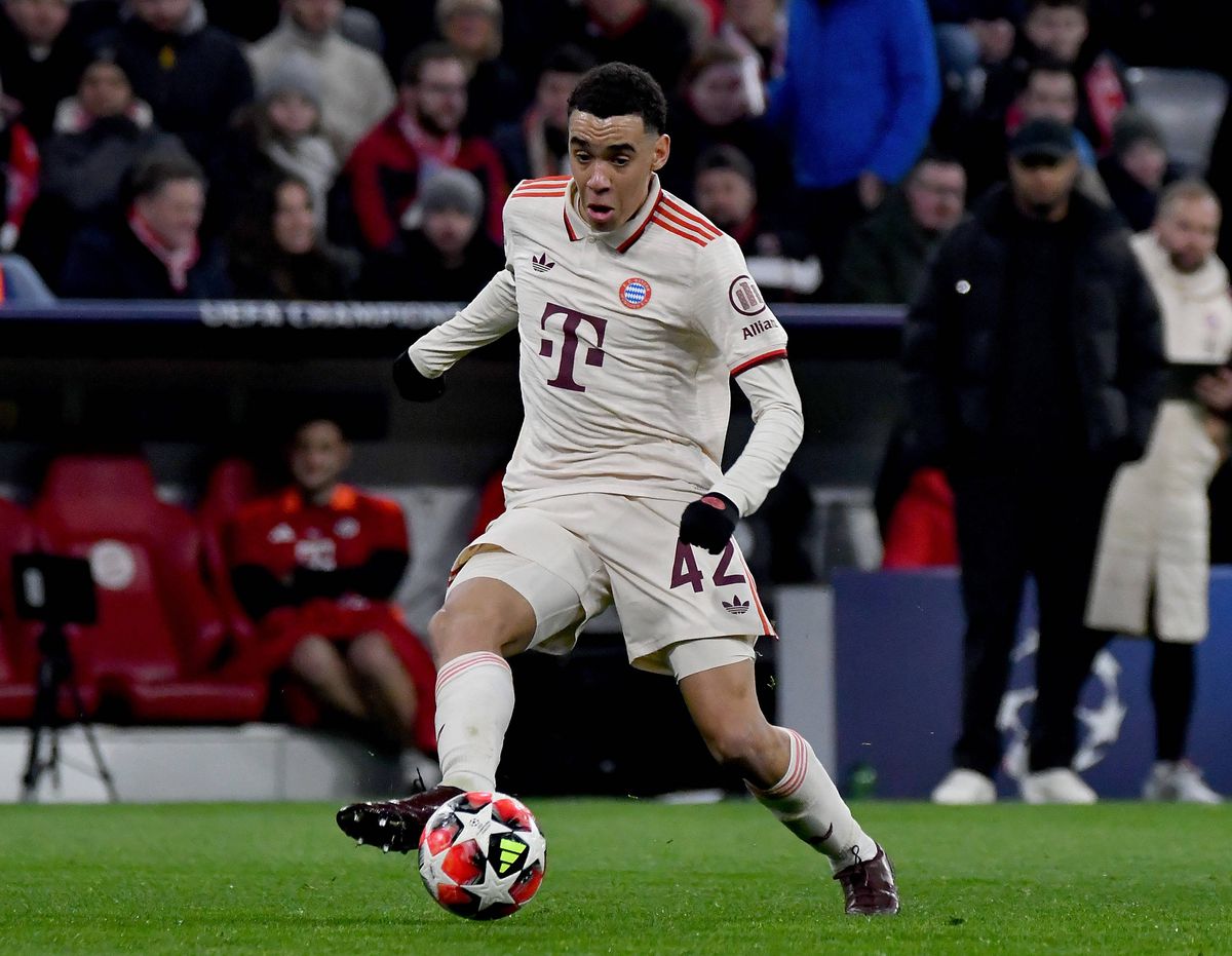 UEFA a luat decizia » De ce nu își poate folosi Bayern echipamentul tradițional în Liga Campionilor