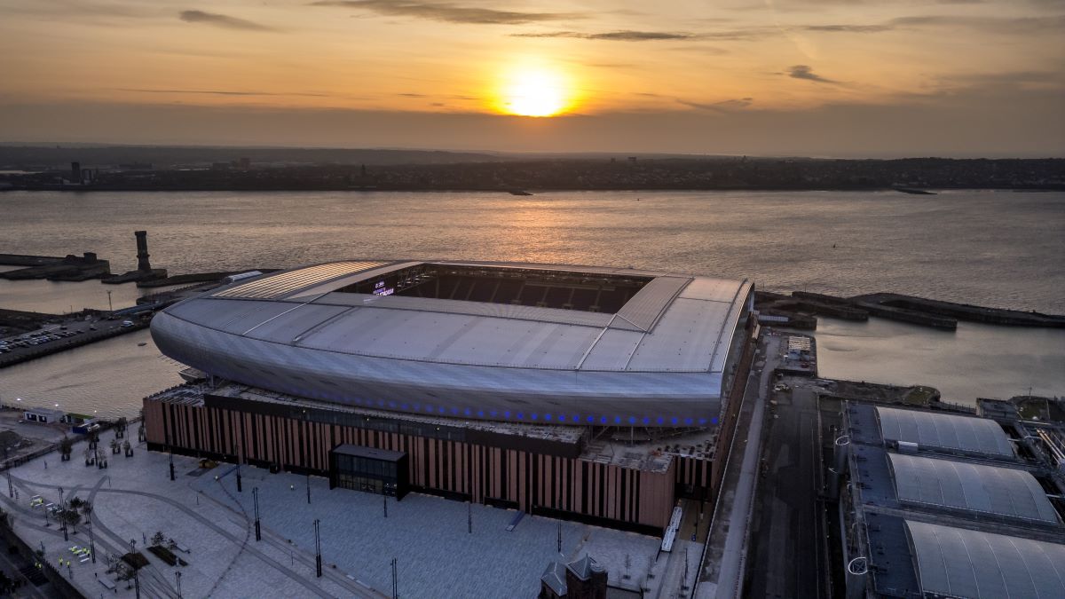 Suspendat în Premier League după ce a intrat cu trusa de scule pe stadion! Ce plănuia să facă
