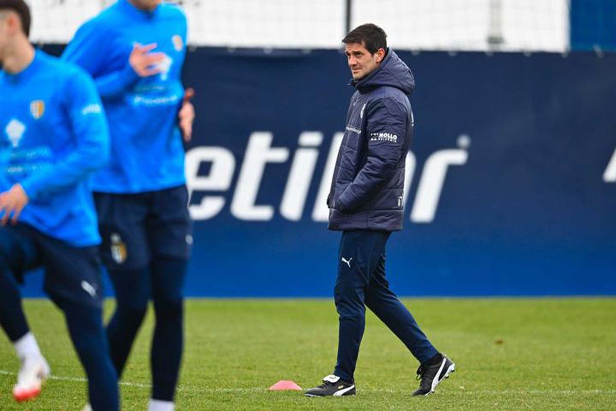 Cristi Chivu, la primul antrenament din postura de antrenor al Parmei