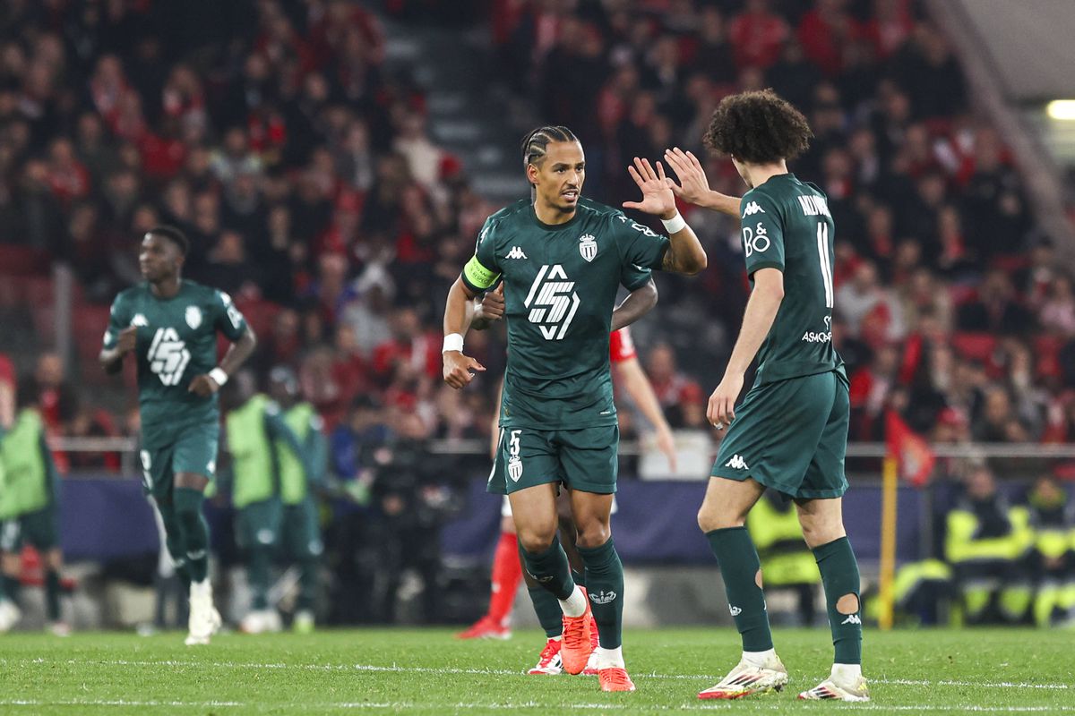 Patru răsturnări nebune în Benfica - Monaco