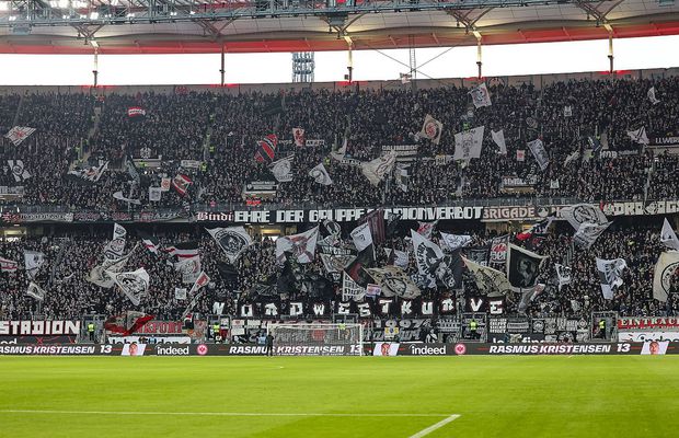 Accident grav în Bundesliga: a căzut de la tribuna superioară peste alți spectatori