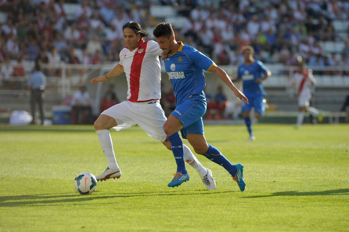 A jucat la Dinamo și FCSB, dar alt derby l-a speriat cu adevărat: „Nu mergeam cu mașinile în orașul lor, le vandalizau, era pericol”