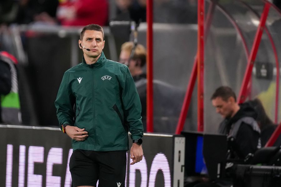 Cine va arbitra derby-ul Rapid - Dinamo » Ultimul meci al „centralului”, urmat de scandal