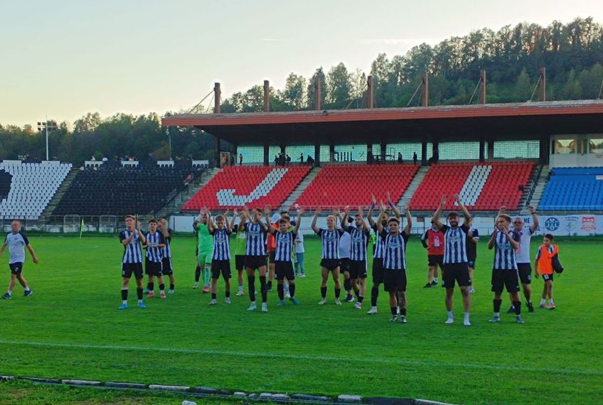 Cum arăta stadionul din Petroșani în 2025 / Foto: Facebook