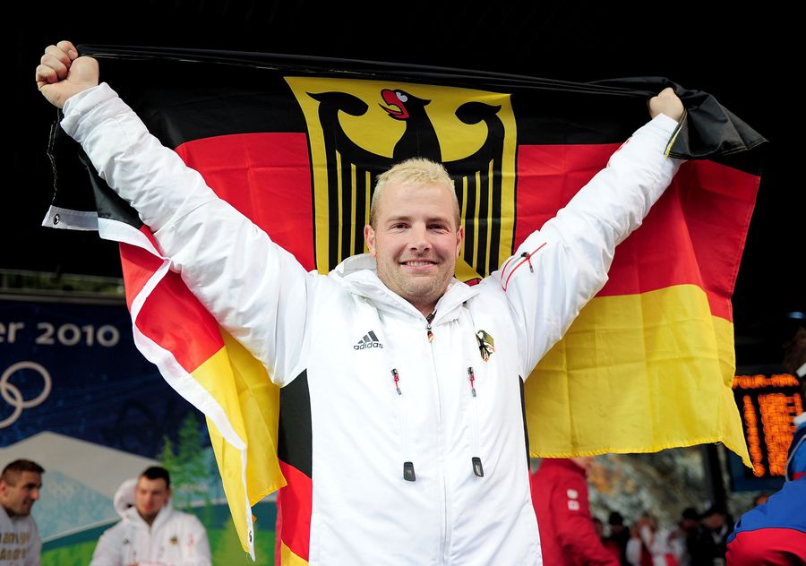 Unul dintre cei mai galonați piloți de bob ai Germaniei îi laudă pe români: „Locul cinci este un succes enorm”