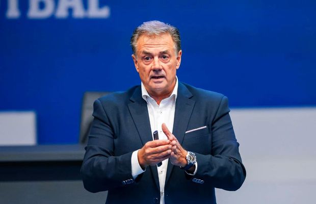 Premieră în fotbalul românesc! Vassaras a pus mâna pe telefon și l-a sunat pe Dani Coman » Ce urmează să se întâmple joi