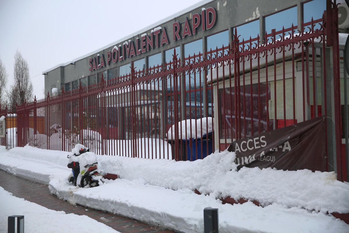 Zăpadă București - februarie 2026