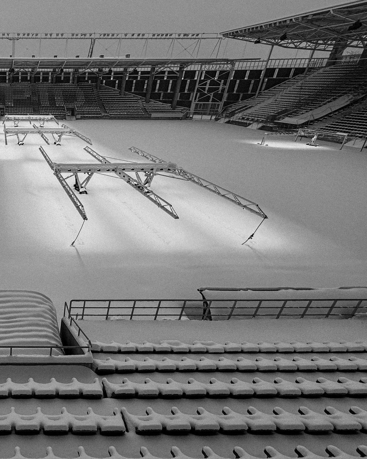 România în COD ROȘU: se mai joacă etapa din Superliga? » LPF, reacție oficială pentru GSP: „Acestea sunt problemele”