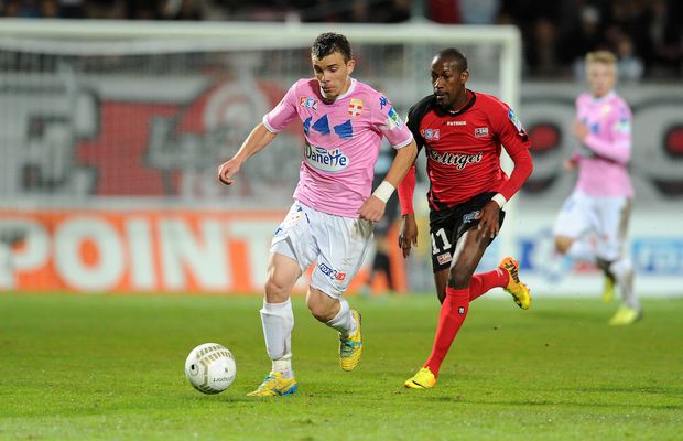 „Acum o să spuneți iar că sunt rasist” » A jucat în Franța, are 500 de meciuri în Superliga și explică diferența: „Nu mi-e rușine să recunosc”