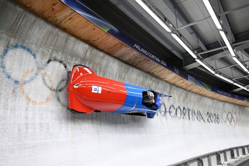 Bobul României alunecând pe pista olimpică FOTO Imago Images