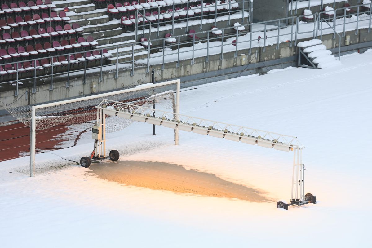 România în COD ROȘU: se mai joacă etapa din Superliga? » LPF, reacție oficială pentru GSP: „Acestea sunt problemele”