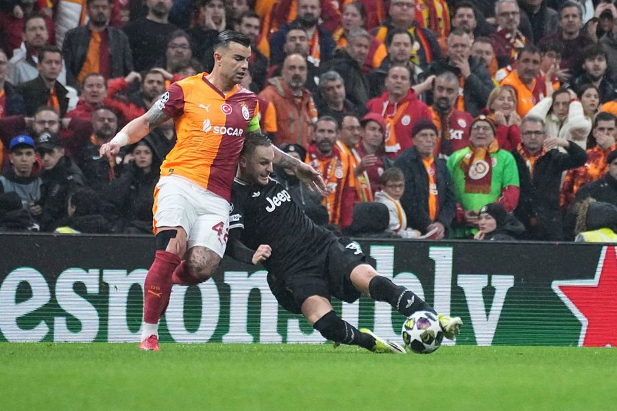 Admit în vestiar umilința istorică: „Ne-am dezintegrat” » Și Spalletti e dur: „Nu mai jucăm fotbal!”