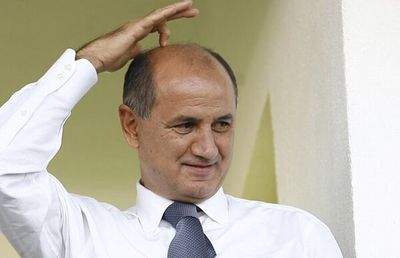 EXCLUSIV VIDEO Un fost rapidist a dezvăluit cum a încercat Copos să-l păcălească la semnarea contractului: „Lipseau 30 de mii de euro!”