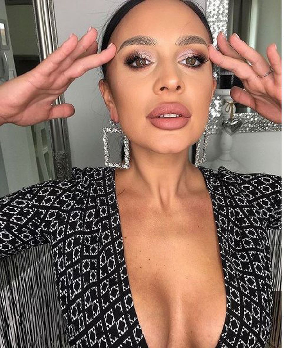 Soția fotbalistului român care a jucat în Italia și-a făcut cont pe OnlyFans: „El e foarte deschis. Nu a fost gelos. El mă ajută în ceea ce vreau să fac”