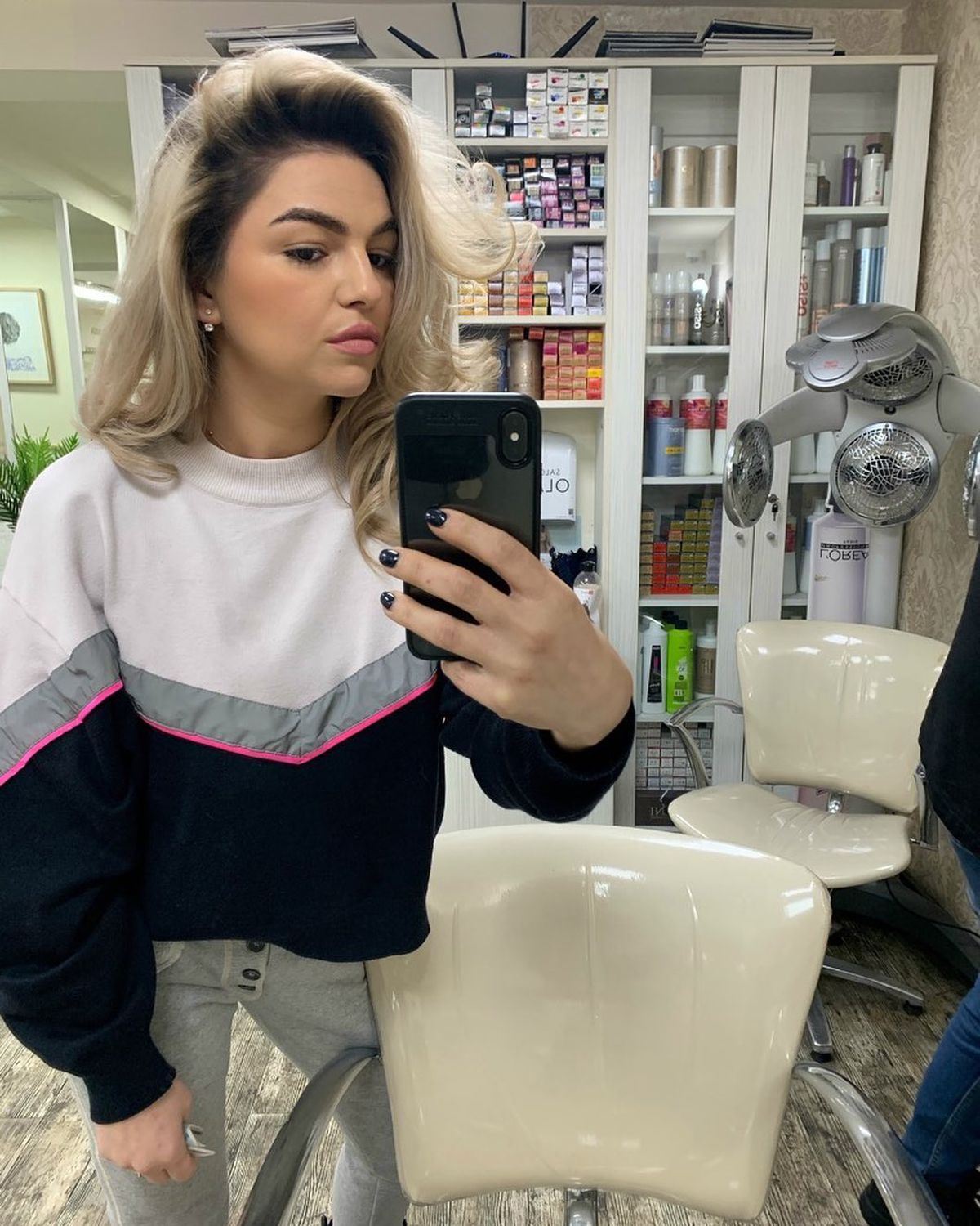 „Regina Piteștiului” și-a făcut apariția la „decisivul” pentru Superligă » Soțul, fost campion al României, s-a făcut antrenor