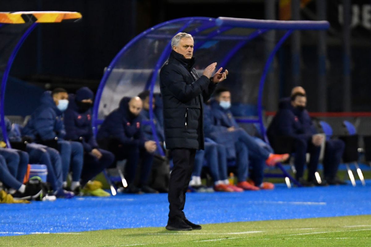 Jose Mourinho și-a distrus jucătorii, după umilința care îl poate costa postul: „Parcă nu știau ce meci joacă”