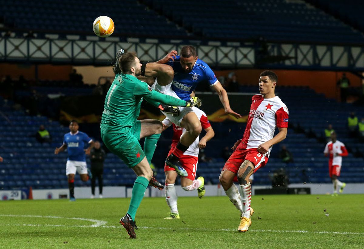 Roofe, roșu în Rangers - Slavia Praga