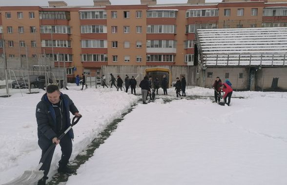 Zăpada încurcă fotbalul din ligile inferioare! Un meci, în pericol de amânare: „Suntem în prag de carantină, nu putem aduna oameni la deszăpezire”