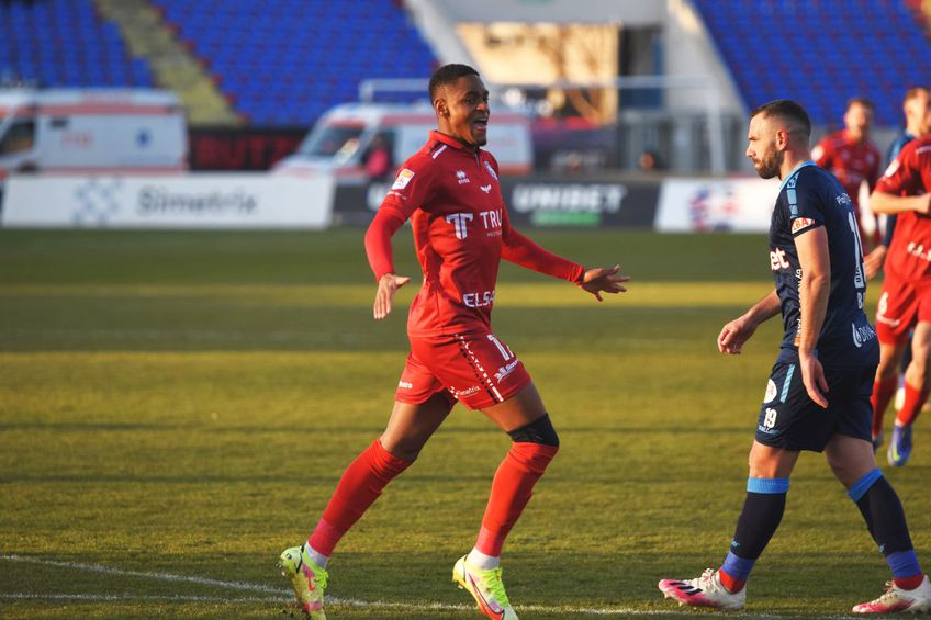 FC Botoșani - UTA Arad 1-0, în etapa #2 din play-out FOTO: Ionuț Tăbultoc