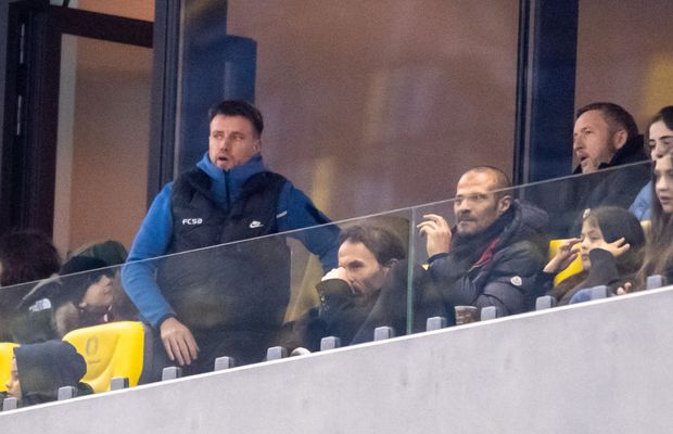 Au licența Pro?  Cine a apărut în lojă lângă Pintilii și MM