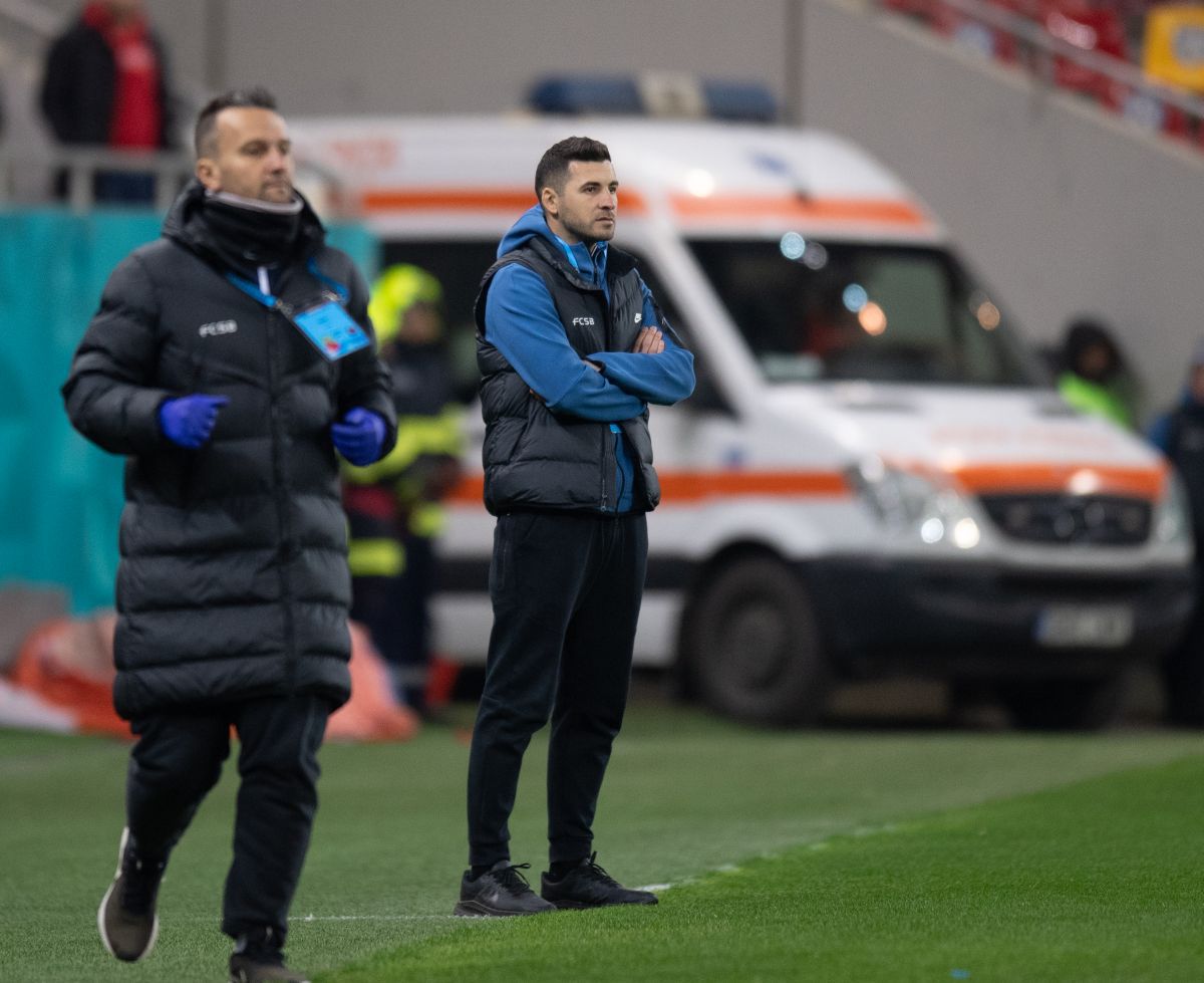 „Clientul” lui Panduru după golul înscris de FCSB contra Universității: „În halul ăsta?”