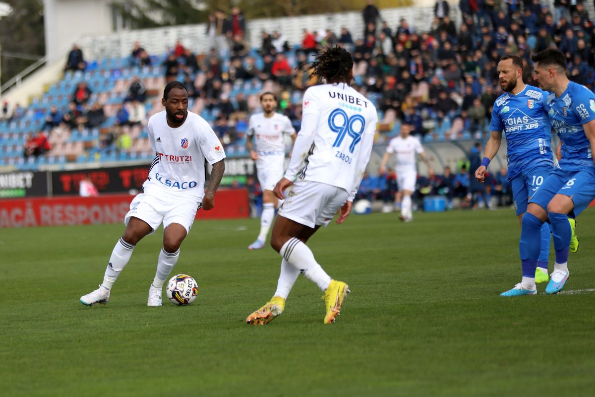 FC Botoșani - Chindia Târgoviște 1-0. Clonați-l pe Mailat! Moldovenii au dat lovitura în minutul 90, iar criza dâmbovițenilor se adâncește