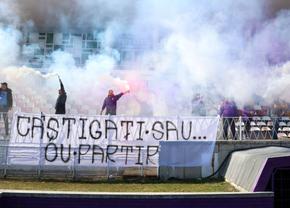 Suporterii au venit la antrenamentul echipei în suferință din Superligă » Torțe, fumigene și un mesaj tranșant în româno-franceză
