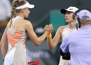 Ce surpriză la Indian Wells! Liderul mondial Iga Swiatek a luat doar 4 game-uri în semifinala în care a fost surclasată! Cum arată finala