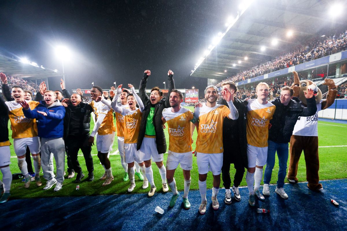 Leuven are tricouri inspirate de bere