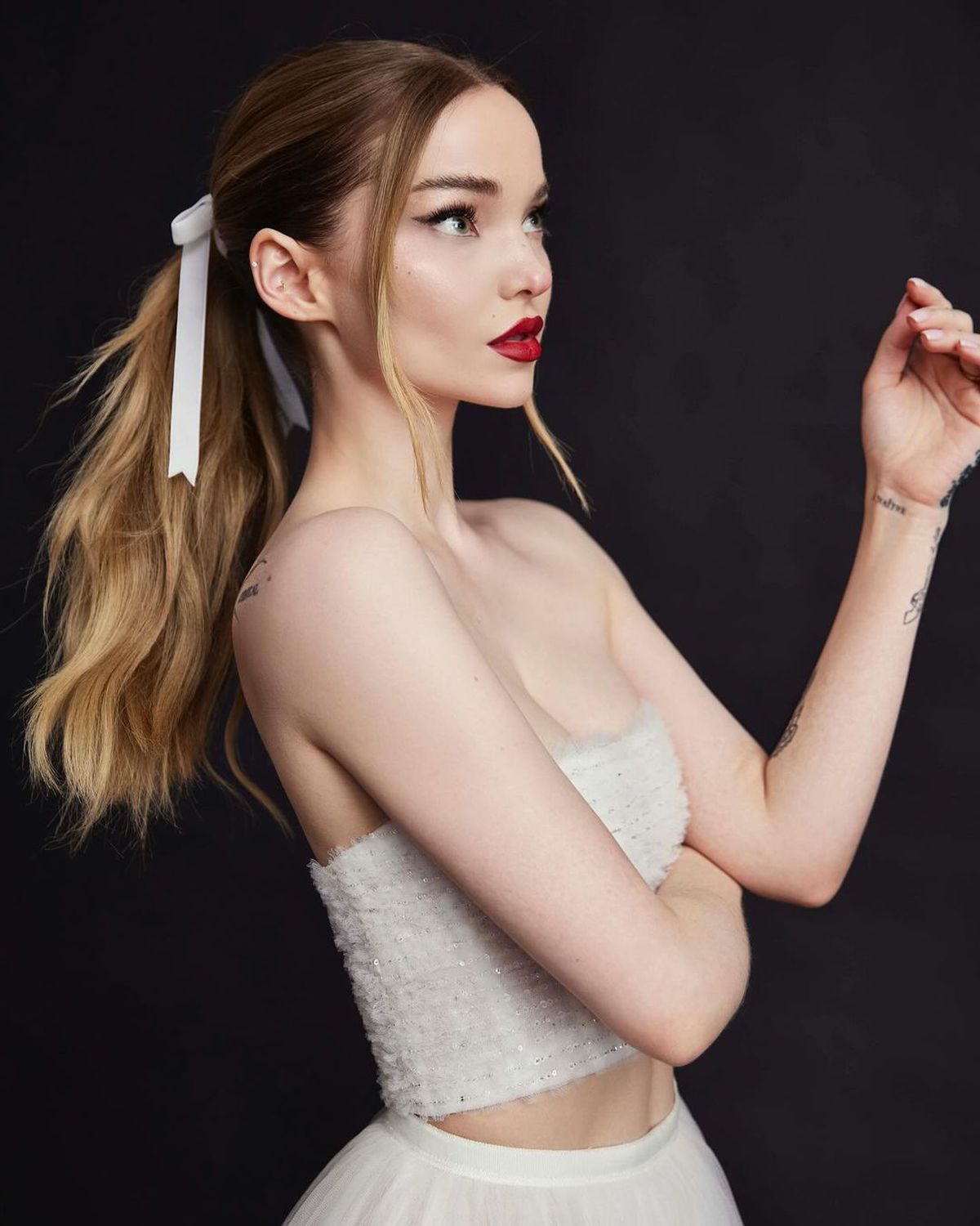 A apărut la meciul Romei cu iubitul celebru, după ce și-a anulat concertele din America de Sud