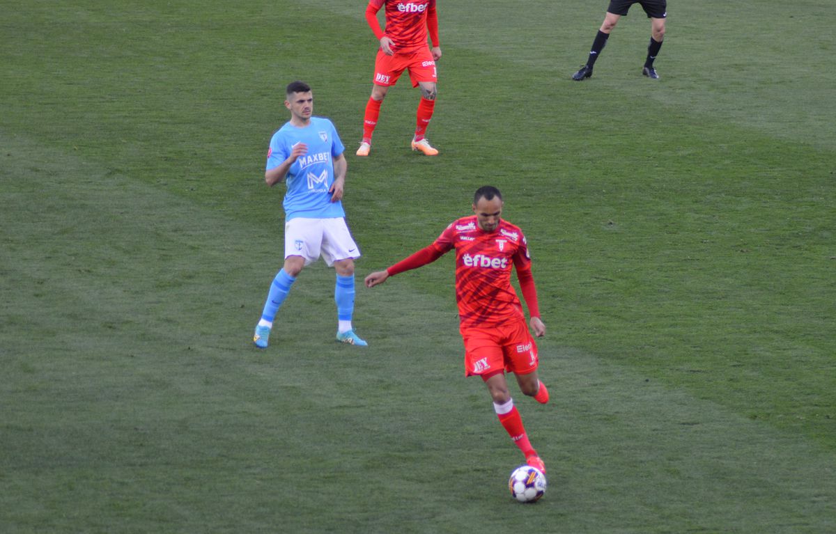 UTA - FC Voluntari 4-3 » Show total la Arad, într-un meci cu 7 goluri! UTA câștigă la ultima fază, după un meci în care a fost dominată! Clasamentul ACUM