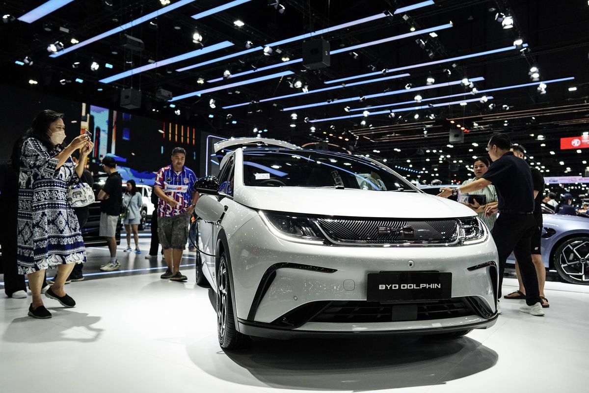 BYD, constructorul auto chinez care domină piața de mașini electrice