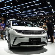 BYD, constructorul auto chinez care domină piața de mașini electrice // FOTO: Imago