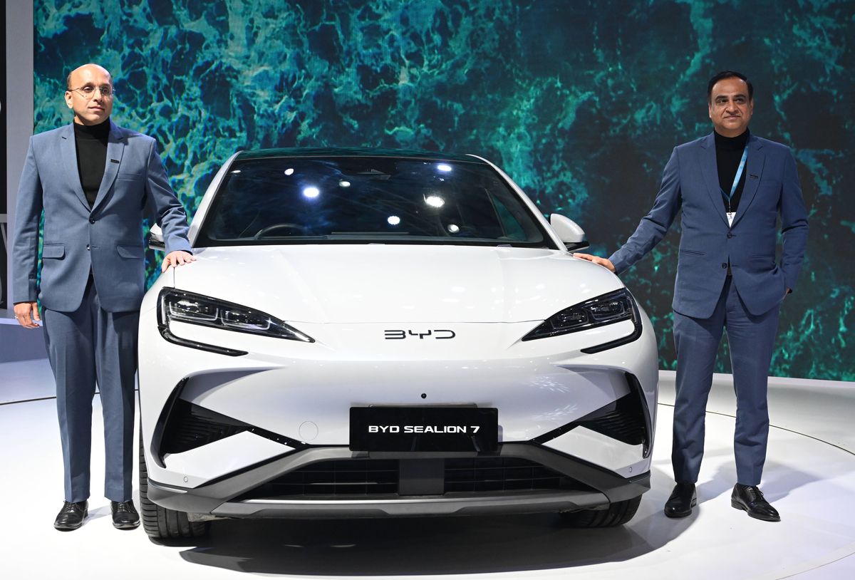 BYD, constructorul auto chinez care domină piața de mașini electrice