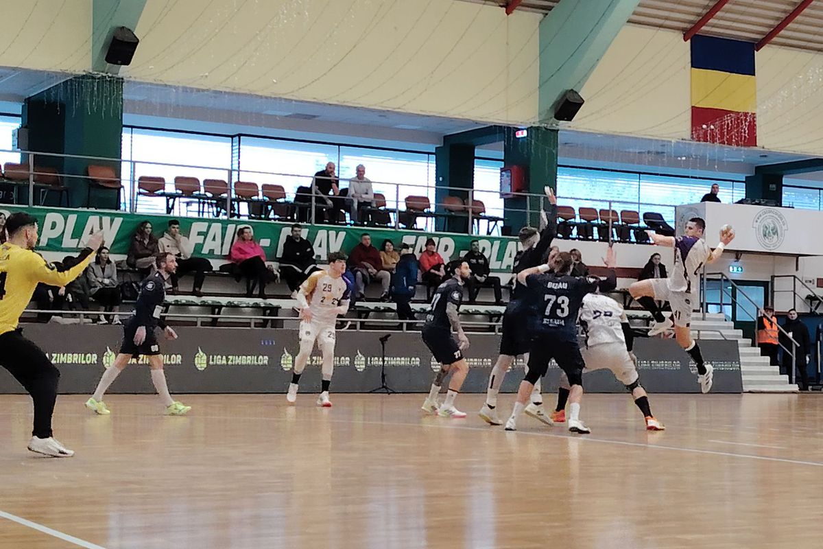 Spectacolul unui meci de handbal surprins cu noul telefon HONOR Magic7 Lite: cum te ajută tehnologia AI să captezi momente de neuitat