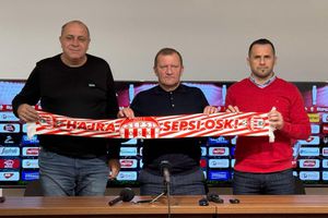 Moment hazliu la prezentarea lui Dorinel Munteanu » Laszlo Dioszegi a intervenit: „Vă corectez din start!”