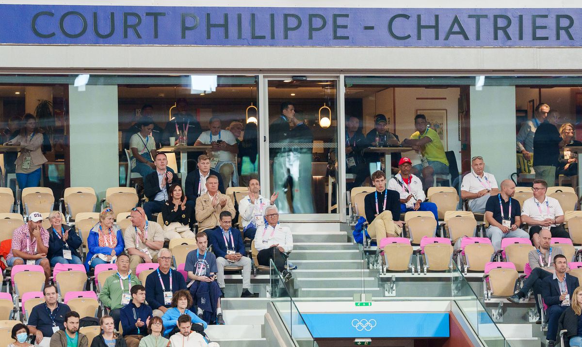 Cât a plătit Klaus Iohannis pentru avionul de lux care l-a dus la Jocurile Olimpice de la Paris » Suma e aproape ireală!