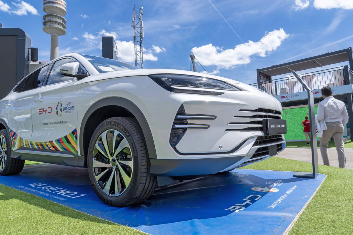 BYD, constructorul auto chinez care domină piața de mașini electrice