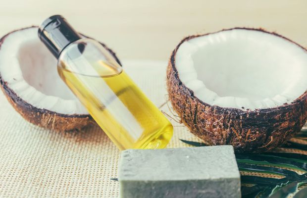 Uleiuri naturale-minune: Cum să le alegi și să le folosești pentru preparate mai echilibrate