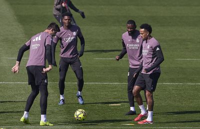 Pierdere gravă la derby-ul cu Atletico: doar el scăpase! » Al șaselea indisponibil din apărarea lui Alvaro Arbeloa