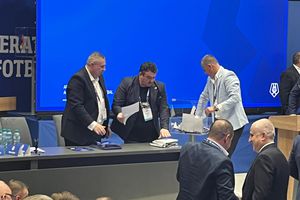 Alegeri la FRF » S-a terminat votul, a început numărătoarea!