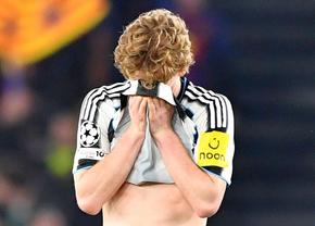 Newcastle intră în „Clubul rușinii”, după umilința de pe Camp Nou