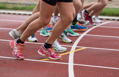 Ce fac atleții după ce se termină antrenamentul? Detaliile care le mențin forma maximă