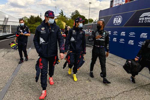 Max Verstappen, Sergio Perez și Lewis Hamilton FOTO Imago
