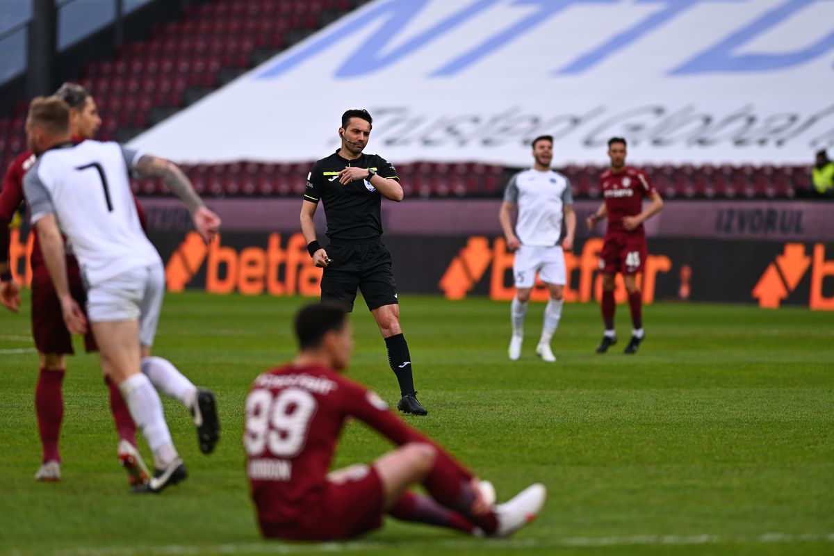 A fost sau n-a fost gol? Faza controversată din CFR Cluj - Clinceni pe care nici reluările TV nu au lămurit-o
